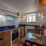 Galega Bed & Breakfast Silveira (Lisbon)