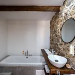 Bed & Breakfast Galega Silveira (Lisbon)
