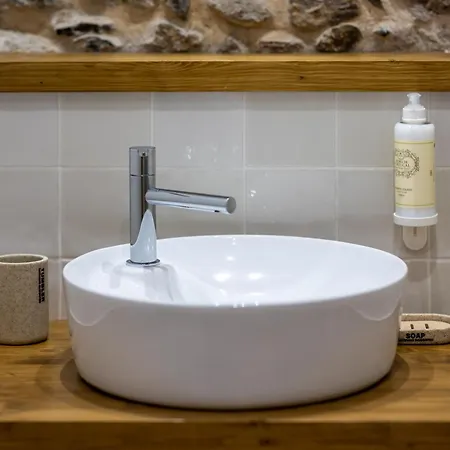 Bed & Breakfast Galega Silveira (Lisbon)