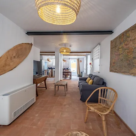 Galega Bed & Breakfast Silveira (Lisbon)