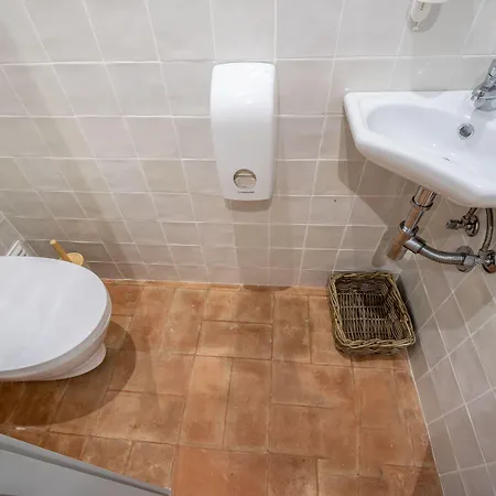 Galega Bed & Breakfast Silveira (Lisbon)