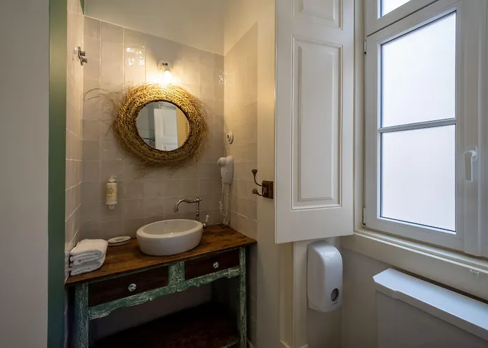 Bed & Breakfast Galega Silveira (Lisbon)